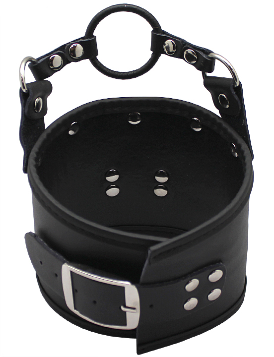 Кляп-кольцо на широком ошейнике